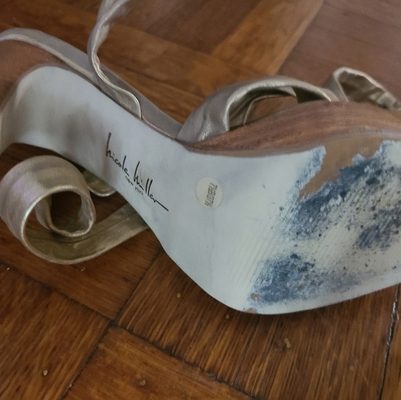 VINTAGE Nicole Miller tie gold leather sandles Hp🔥🔥🔥🔥 - Picture 6 of 8